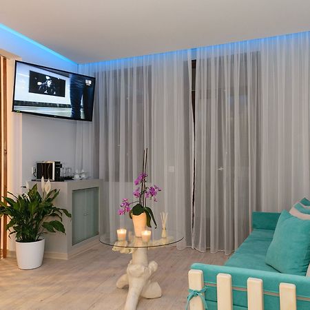 Diamond Boutique Hotel Chrissi Akti Chania Exterior foto