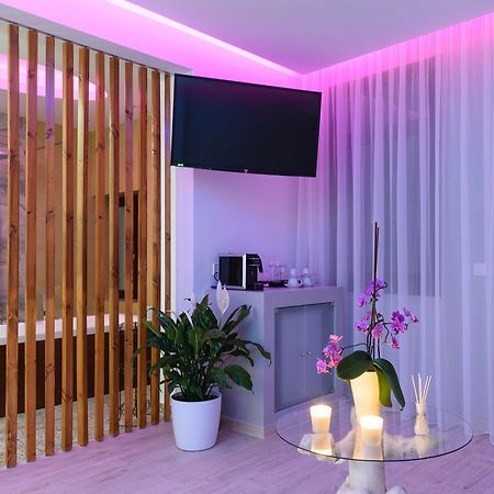 Diamond Boutique Hotel Chrissi Akti Chania Exterior foto